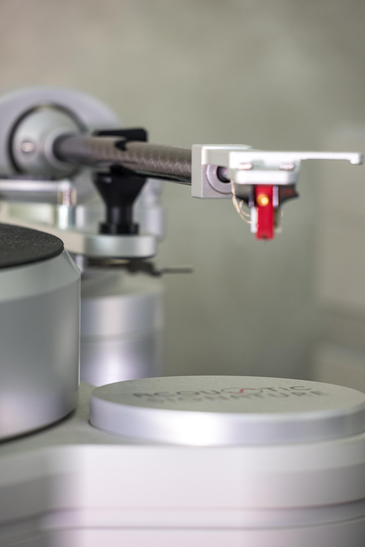 Acoustic-Signature-Typhoon-NEO-Turntable-w-TA-5000-NEO-tonearm