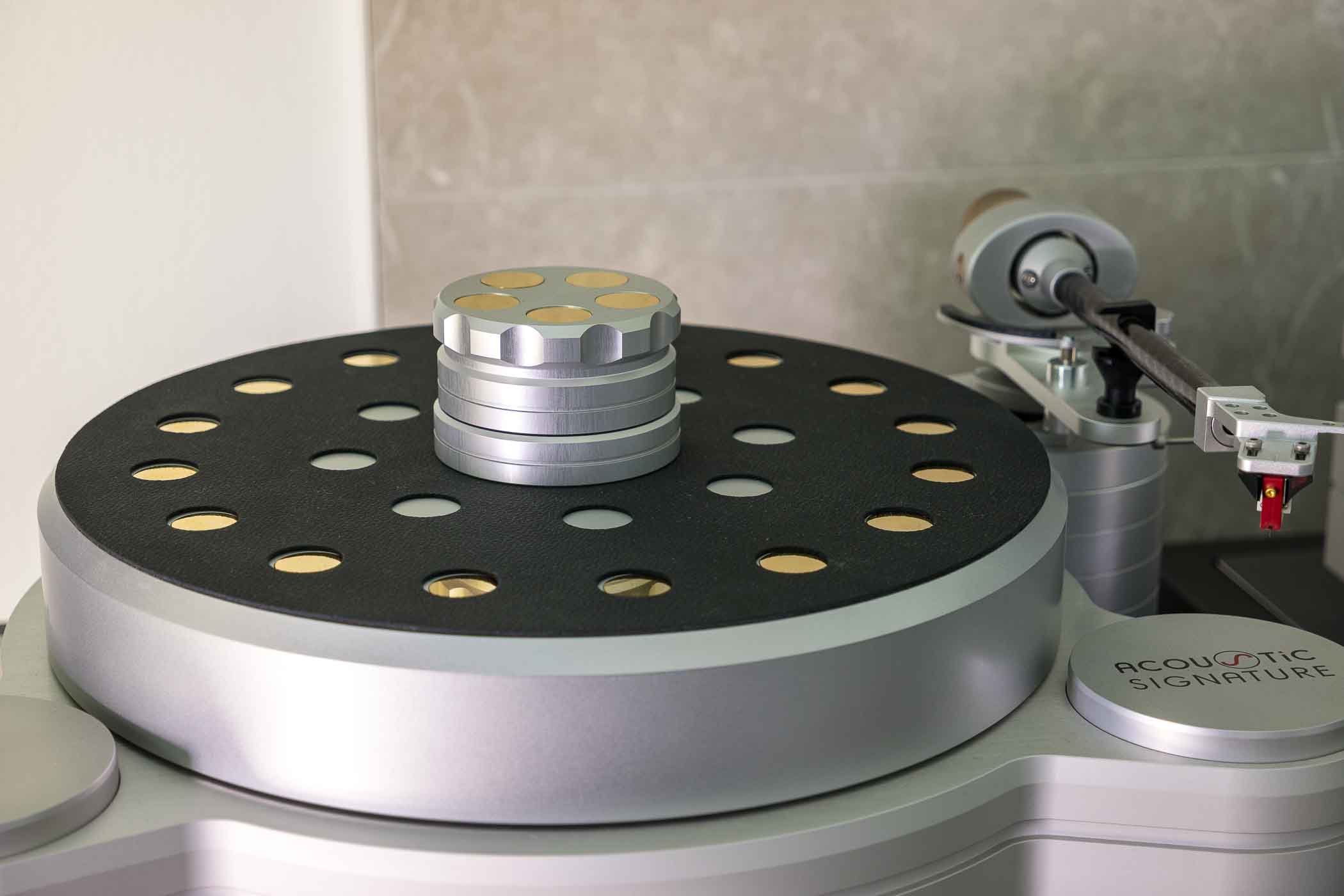 Acoustic-Signature-Typhoon-NEO-Turntable-w-TA-5000-NEO-tonearm